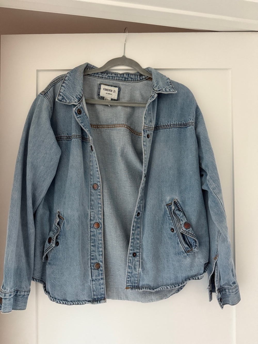 Forever 21 Light Wash Denim Jacket in Blue